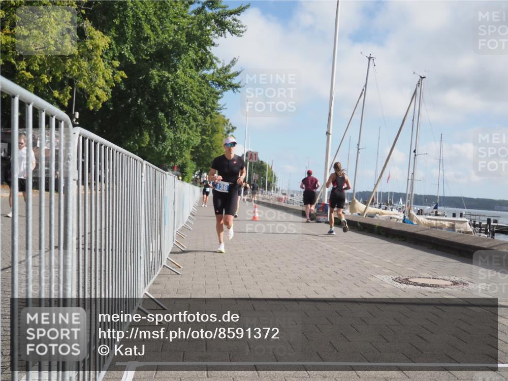 17.08.2025 - KN Förde Triathlon 2025 KatJ http://msf.ph/oto/8591372 17.08.2025 10:18:45 Laufen 136, 144 meine-sportfotos.de