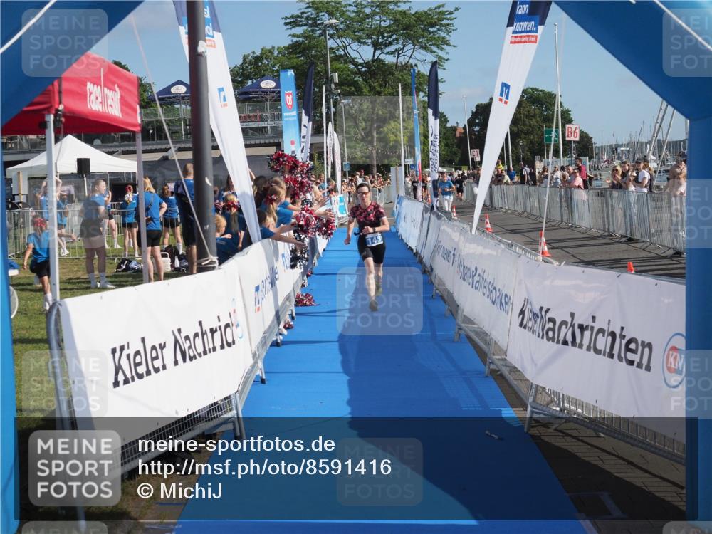 17.08.2025 - KN Förde Triathlon 2025 MichiJ http://msf.ph/oto/8591416 17.08.2025 10:33:30 Laufen 127, 143 meine-sportfotos.de