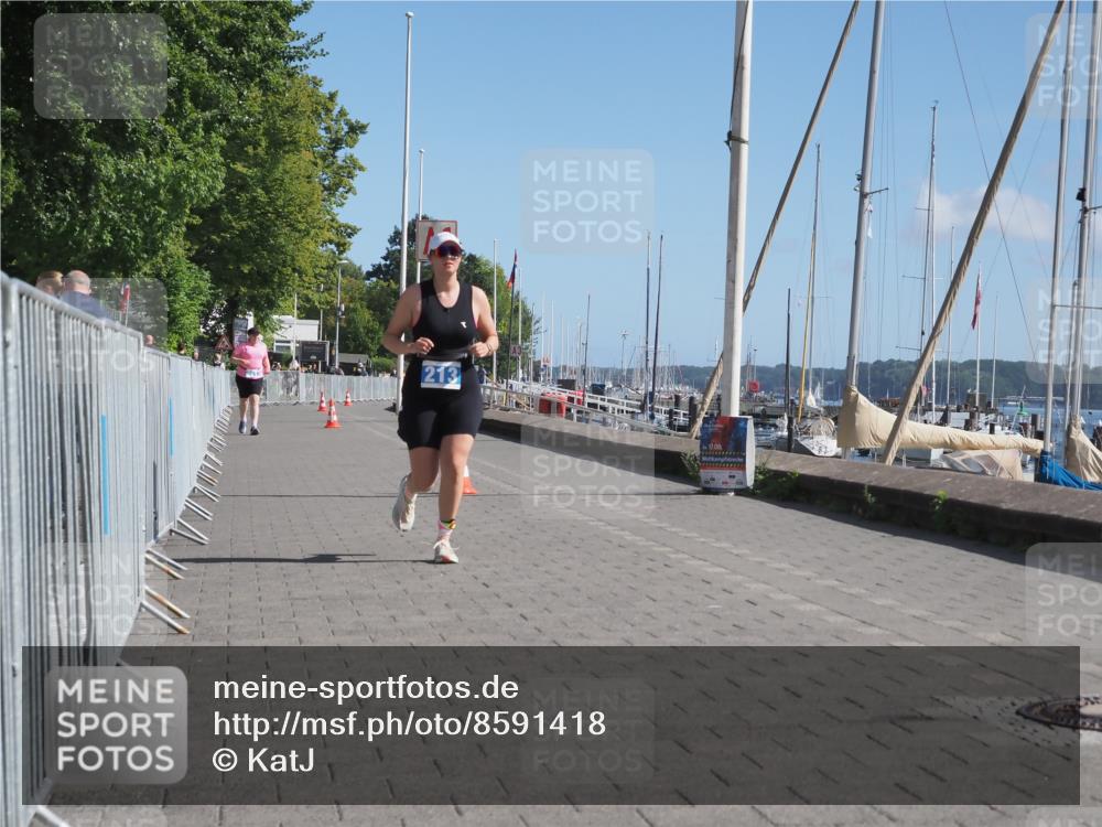17.08.2025 - KN Förde Triathlon 2025 KatJ http://msf.ph/oto/8591418 17.08.2025 10:53:27 Laufen 213 meine-sportfotos.de