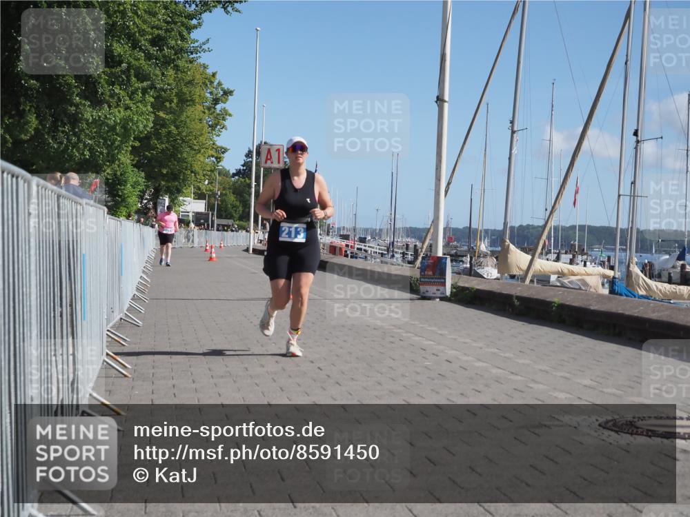 17.08.2025 - KN Förde Triathlon 2025 KatJ http://msf.ph/oto/8591450 17.08.2025 10:53:27 Laufen 213 meine-sportfotos.de