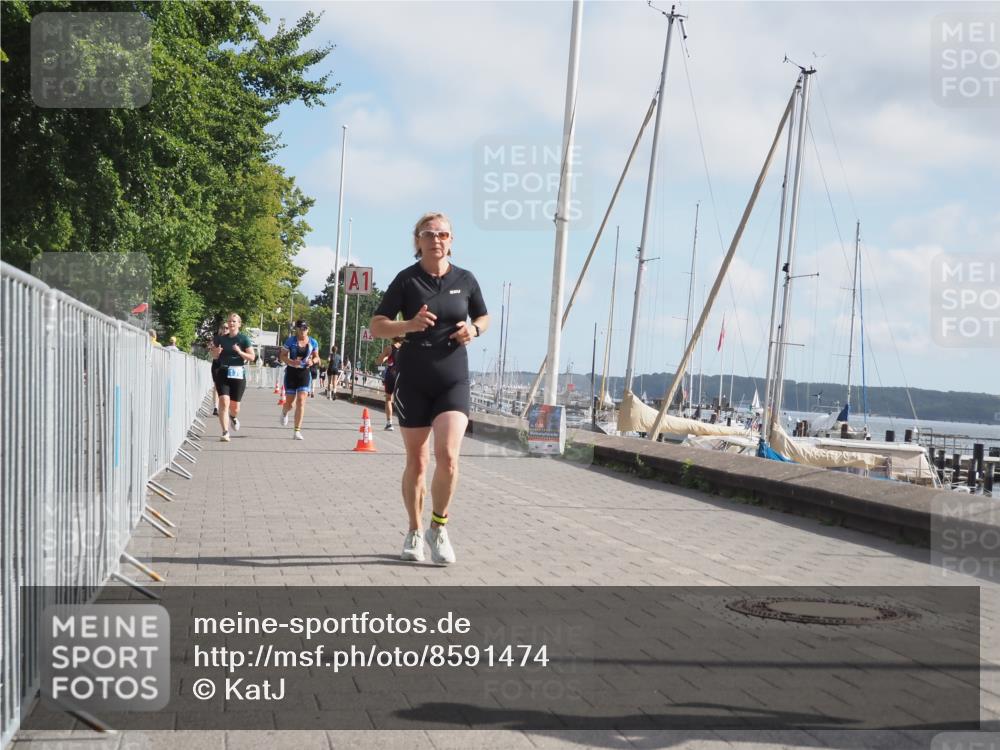 17.08.2025 - KN Förde Triathlon 2025 KatJ http://msf.ph/oto/8591474 17.08.2025 10:18:50 Laufen 109, 136, 144, 175 meine-sportfotos.de