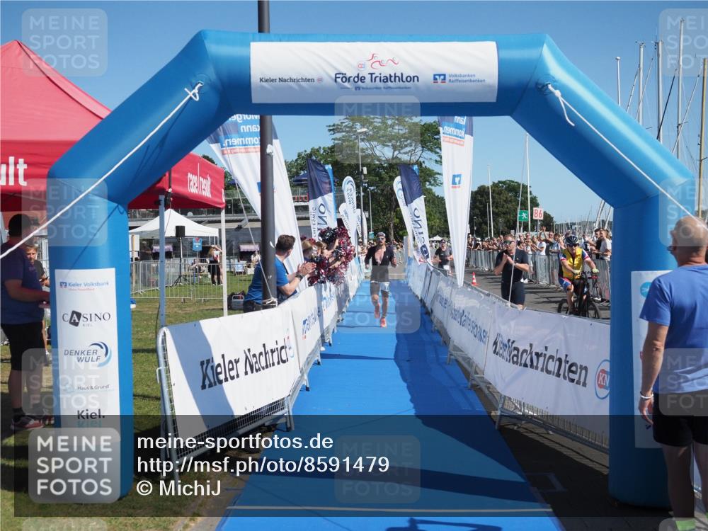 17.08.2025 - KN Förde Triathlon 2025 MichiJ http://msf.ph/oto/8591479 17.08.2025 11:51:44 Laufen 261 meine-sportfotos.de