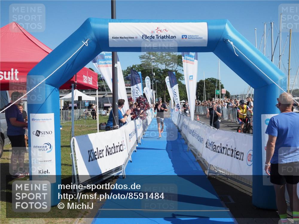 17.08.2025 - KN Förde Triathlon 2025 MichiJ http://msf.ph/oto/8591484 17.08.2025 11:51:44 Laufen 261 meine-sportfotos.de