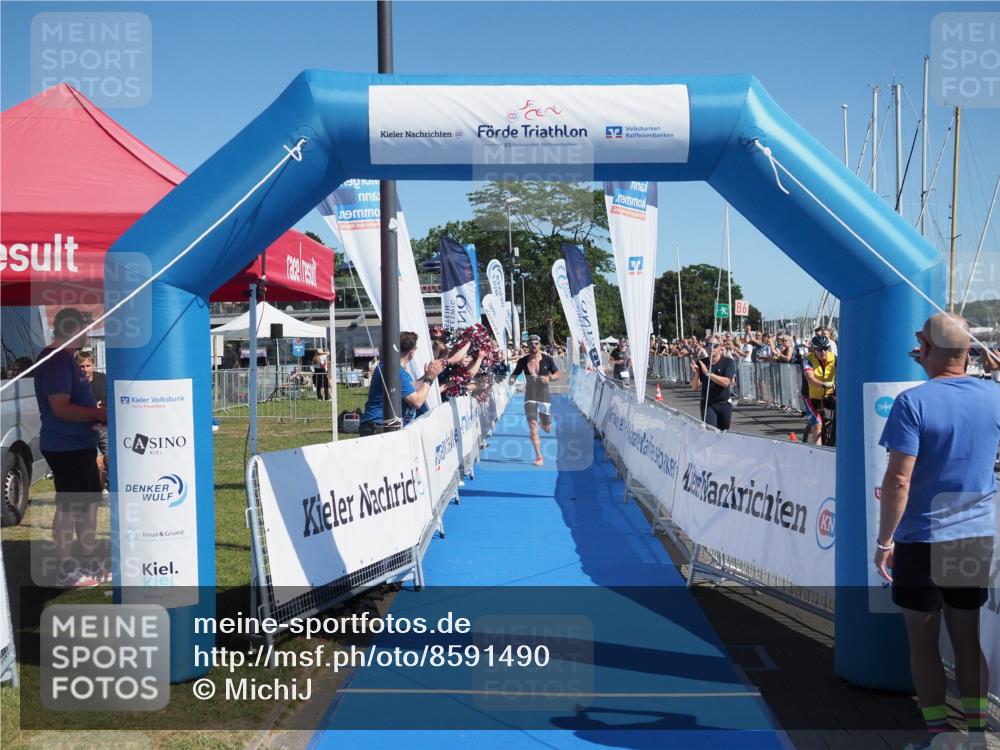 17.08.2025 - KN Förde Triathlon 2025 MichiJ http://msf.ph/oto/8591490 17.08.2025 11:51:44 Laufen 261 meine-sportfotos.de