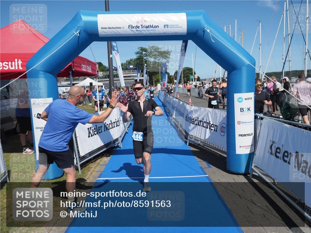 17.08.2025 - KN Förde Triathlon 2025 MichiJ http://msf.ph/oto/8591563 17.08.2025 13:51:24 Laufen 446, 473 meine-sportfotos.de