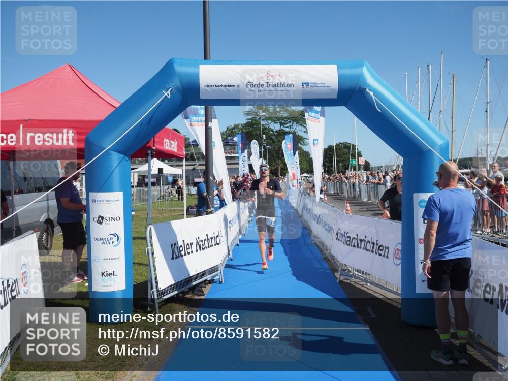 17.08.2025 - KN Förde Triathlon 2025 MichiJ http://msf.ph/oto/8591582 17.08.2025 11:51:46 Laufen 261 meine-sportfotos.de