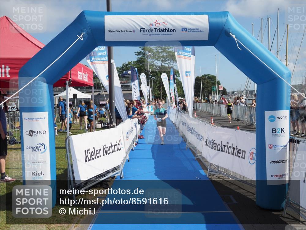 17.08.2025 - KN Förde Triathlon 2025 MichiJ http://msf.ph/oto/8591616 17.08.2025 10:34:05 Laufen 151 meine-sportfotos.de