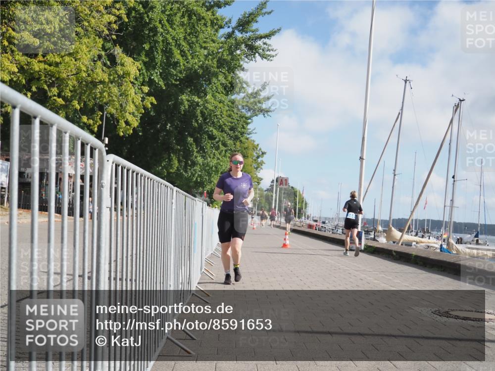 17.08.2025 - KN Förde Triathlon 2025 KatJ http://msf.ph/oto/8591653 17.08.2025 10:18:59 Laufen 109, 170, 175 meine-sportfotos.de