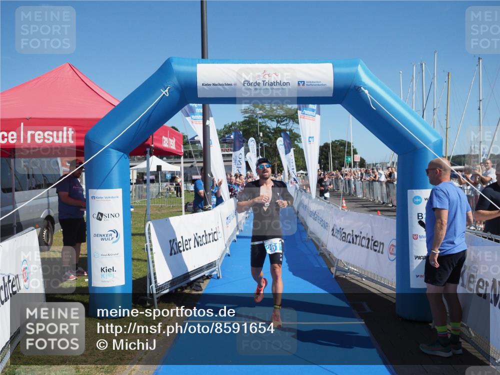 17.08.2025 - KN Förde Triathlon 2025 MichiJ http://msf.ph/oto/8591654 17.08.2025 11:51:47 Laufen 261 meine-sportfotos.de