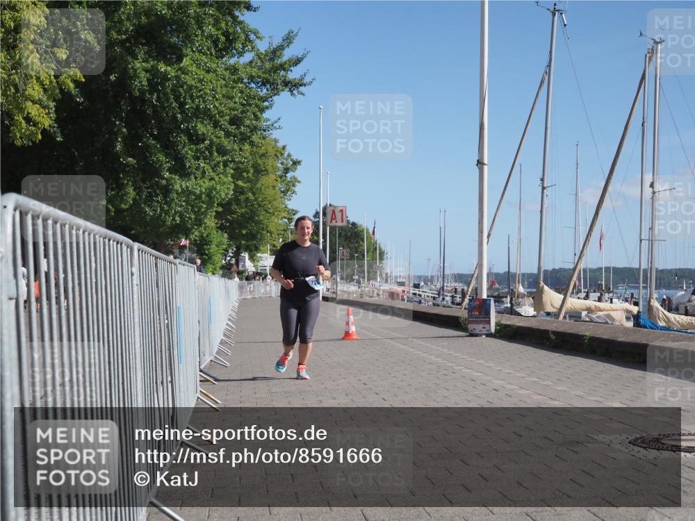 17.08.2025 - KN Förde Triathlon 2025 KatJ http://msf.ph/oto/8591666 17.08.2025 10:55:10 Laufen  meine-sportfotos.de