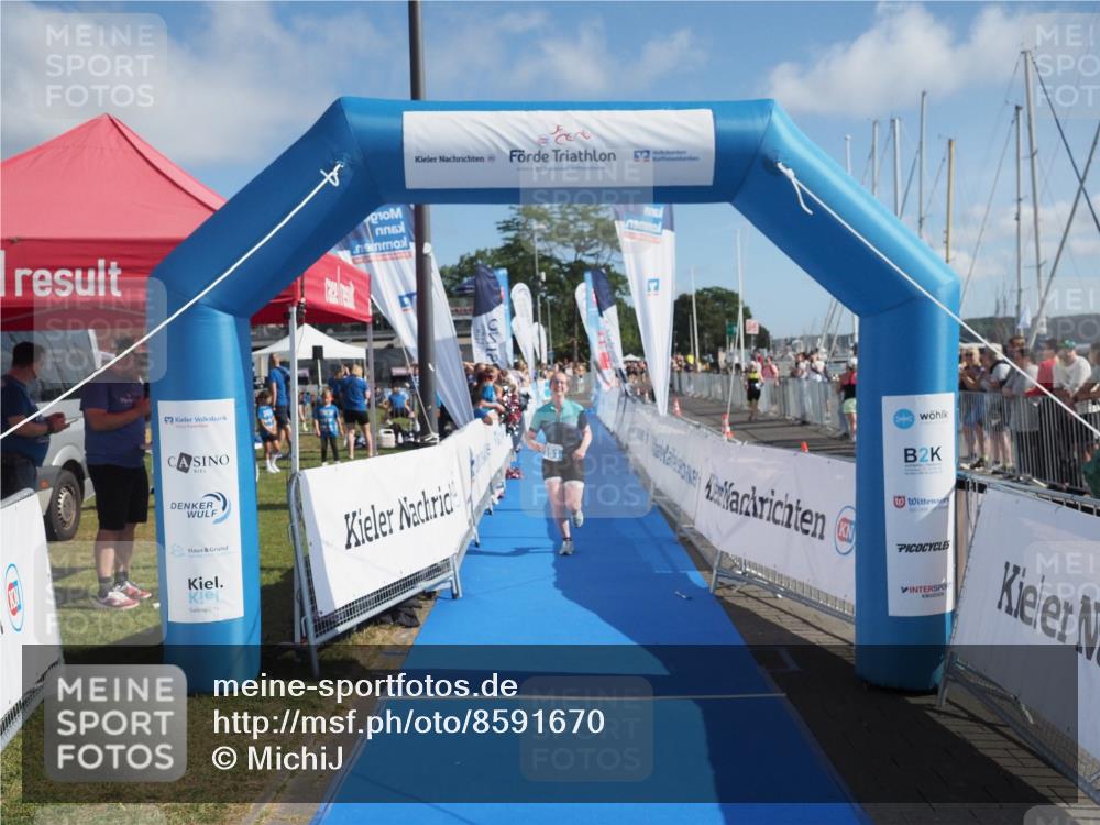17.08.2025 - KN Förde Triathlon 2025 MichiJ http://msf.ph/oto/8591670 17.08.2025 10:34:06 Laufen 151 meine-sportfotos.de