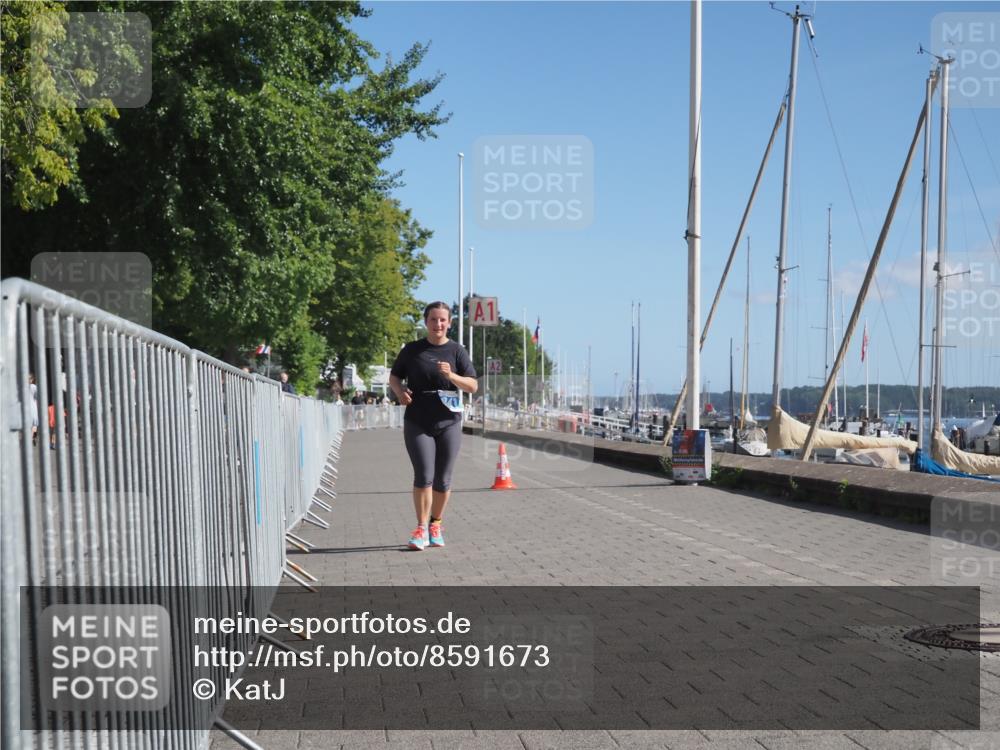 17.08.2025 - KN Förde Triathlon 2025 KatJ http://msf.ph/oto/8591673 17.08.2025 10:55:11 Laufen  meine-sportfotos.de