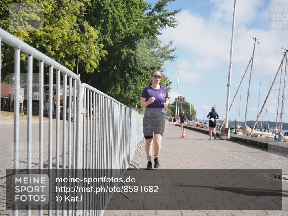 17.08.2025 - KN Förde Triathlon 2025 KatJ http://msf.ph/oto/8591682 17.08.2025 10:19:00 Laufen 170, 175 meine-sportfotos.de