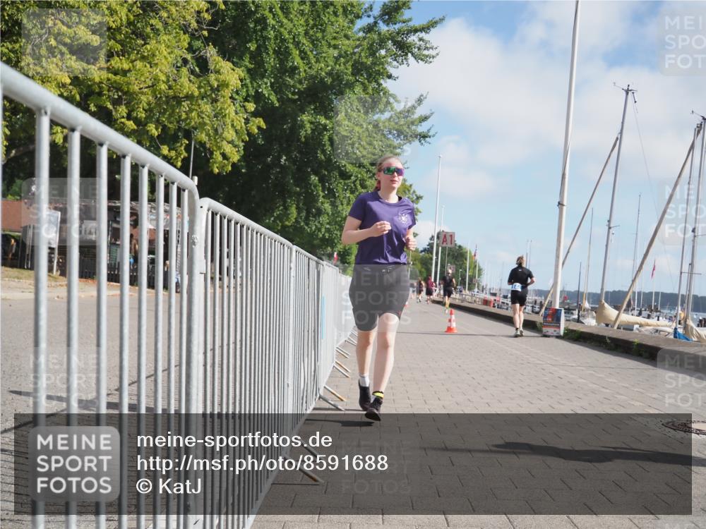 17.08.2025 - KN Förde Triathlon 2025 KatJ http://msf.ph/oto/8591688 17.08.2025 10:19:00 Laufen 170, 175 meine-sportfotos.de