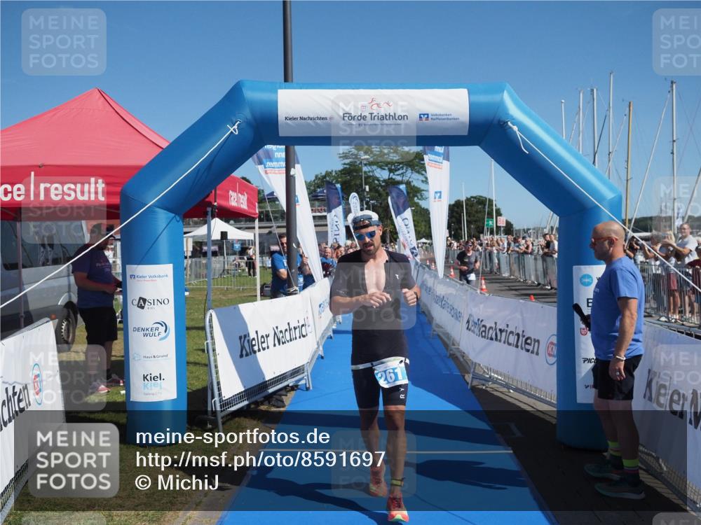 17.08.2025 - KN Förde Triathlon 2025 MichiJ http://msf.ph/oto/8591697 17.08.2025 11:51:48 Laufen 261 meine-sportfotos.de