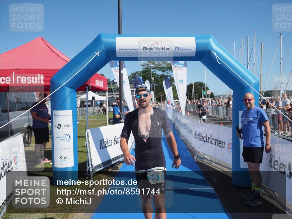 17.08.2025 - KN Förde Triathlon 2025 MichiJ http://msf.ph/oto/8591744 17.08.2025 11:51:49 Laufen 261 meine-sportfotos.de