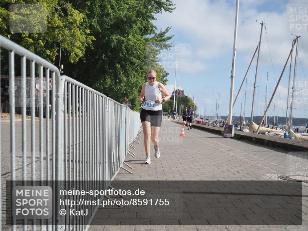 17.08.2025 - KN Förde Triathlon 2025 KatJ http://msf.ph/oto/8591755 17.08.2025 10:19:15 Laufen 230 meine-sportfotos.de
