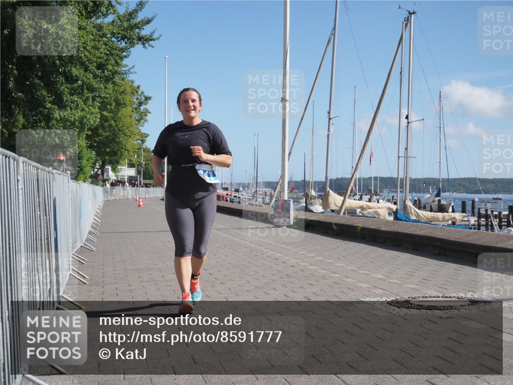 17.08.2025 - KN Förde Triathlon 2025 KatJ http://msf.ph/oto/8591777 17.08.2025 10:55:13 Laufen  meine-sportfotos.de