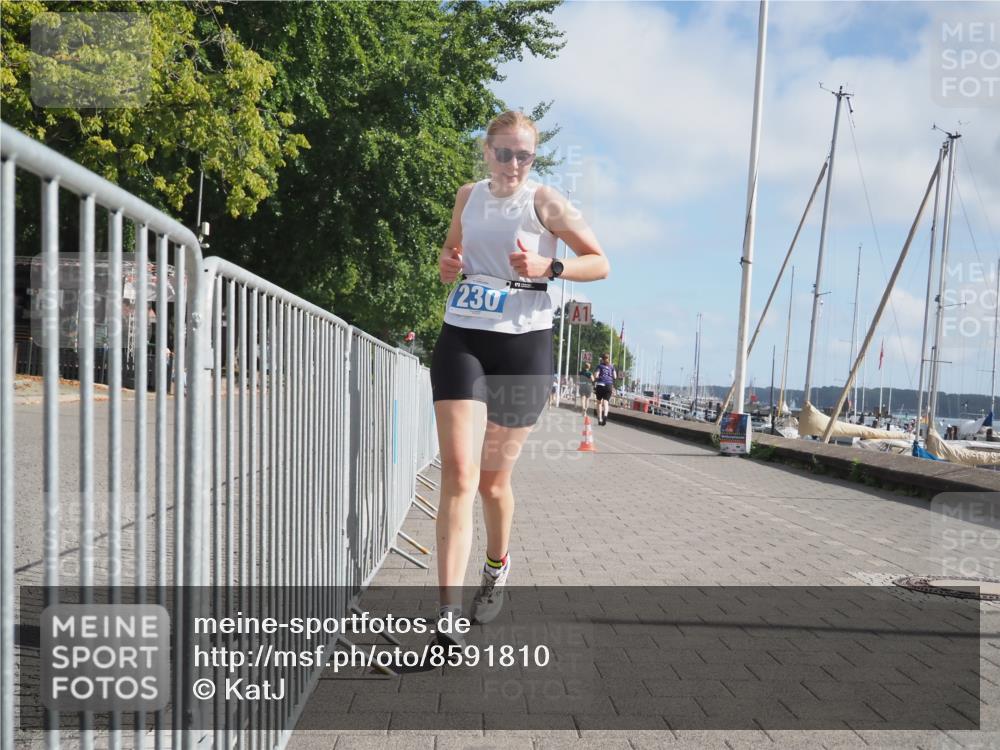 17.08.2025 - KN Förde Triathlon 2025 KatJ http://msf.ph/oto/8591810 17.08.2025 10:19:17 Laufen 230 meine-sportfotos.de