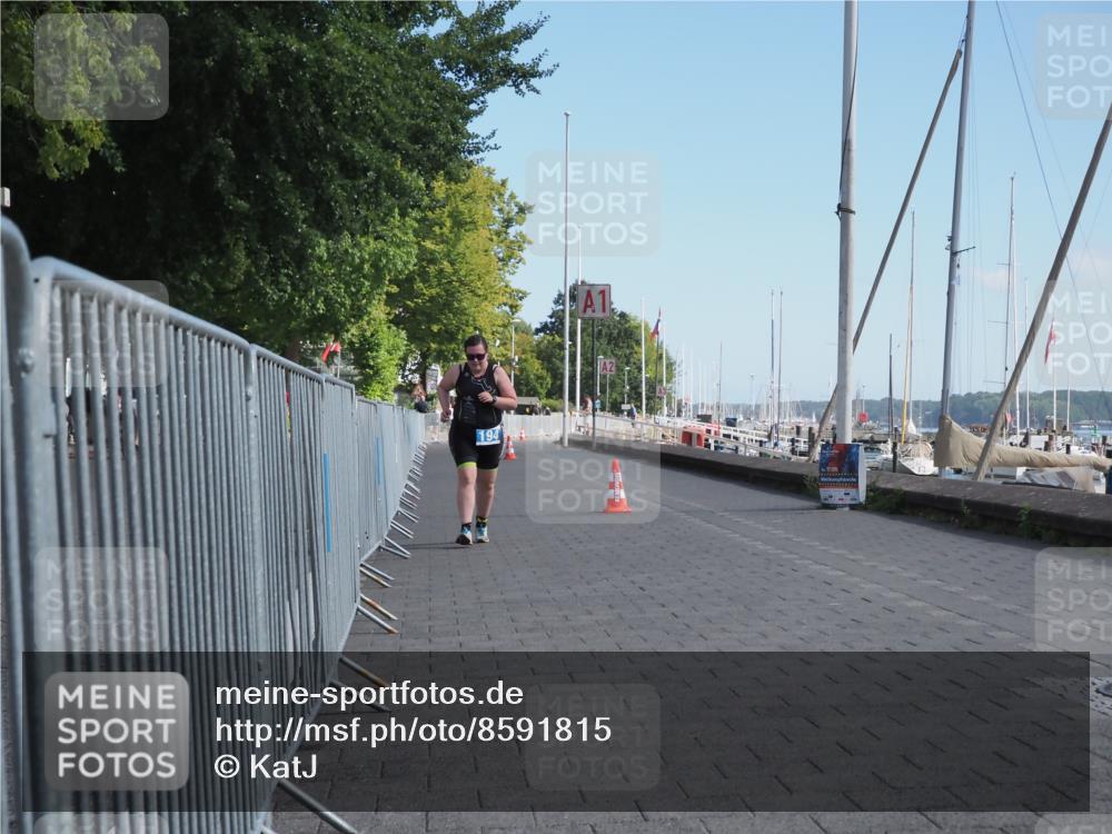 17.08.2025 - KN Förde Triathlon 2025 KatJ http://msf.ph/oto/8591815 17.08.2025 10:56:49 Laufen 194 meine-sportfotos.de