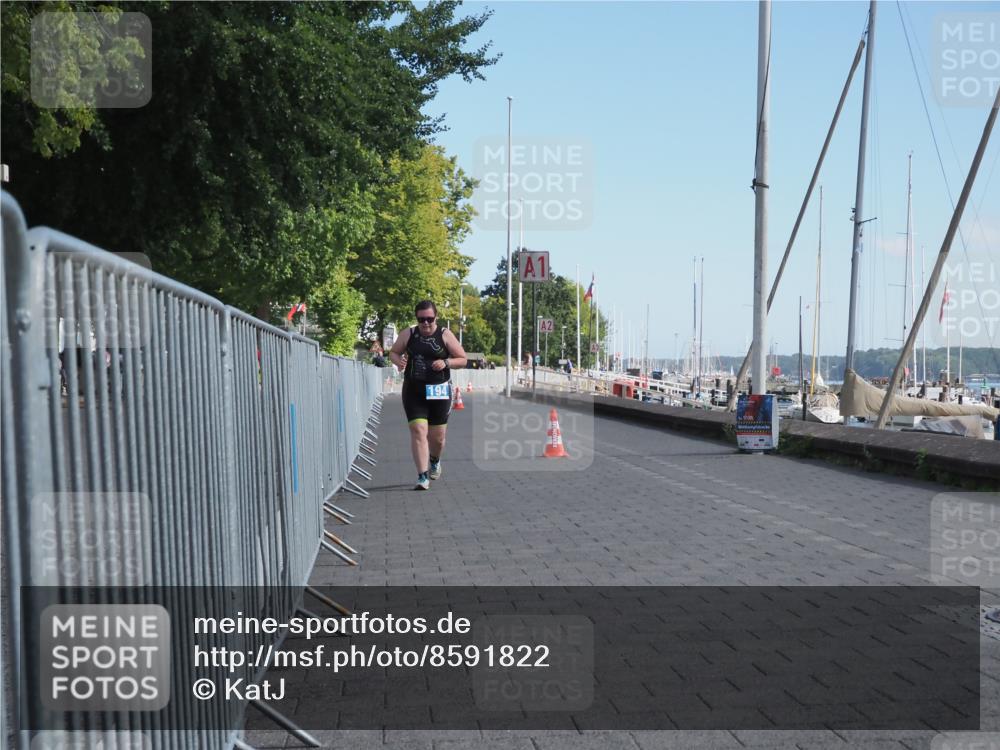 17.08.2025 - KN Förde Triathlon 2025 KatJ http://msf.ph/oto/8591822 17.08.2025 10:56:49 Laufen 194 meine-sportfotos.de