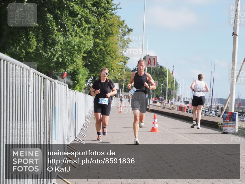 17.08.2025 - KN Förde Triathlon 2025 KatJ http://msf.ph/oto/8591836 17.08.2025 10:19:27 Laufen 167, 189, 212 meine-sportfotos.de