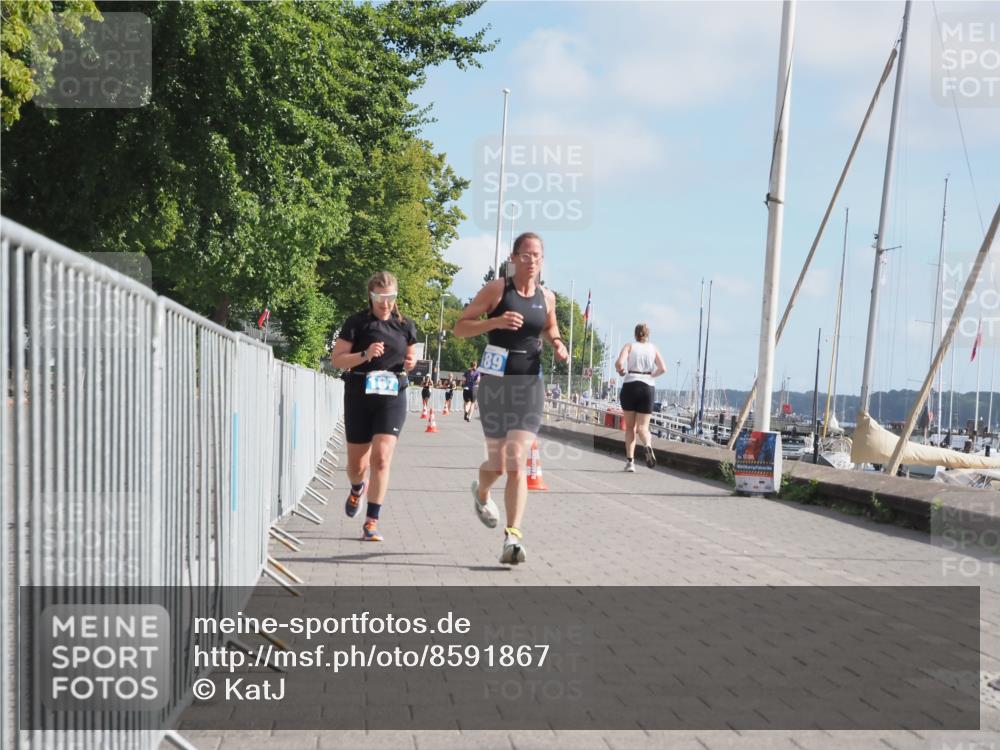 17.08.2025 - KN Förde Triathlon 2025 KatJ http://msf.ph/oto/8591867 17.08.2025 10:19:28 Laufen 167, 189, 212 meine-sportfotos.de