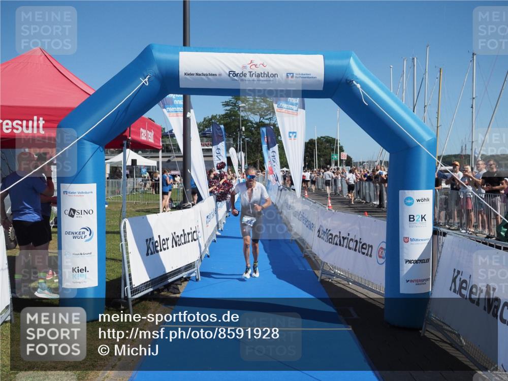 17.08.2025 - KN Förde Triathlon 2025 MichiJ http://msf.ph/oto/8591928 17.08.2025 11:54:23 Laufen 274 meine-sportfotos.de