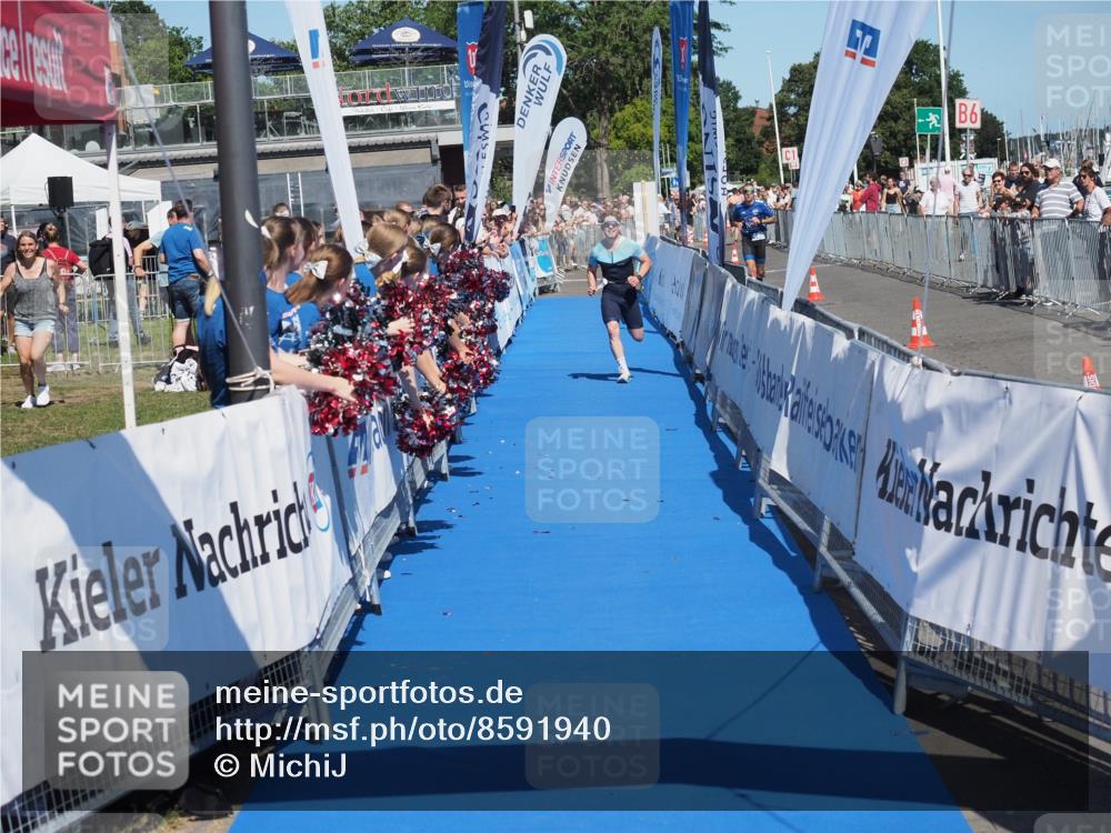 17.08.2025 - KN Förde Triathlon 2025 MichiJ http://msf.ph/oto/8591940 17.08.2025 13:51:48 Laufen 416, 460, 469 meine-sportfotos.de