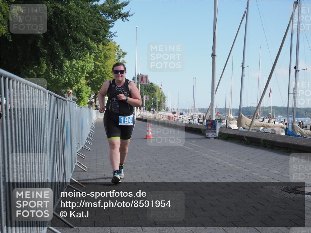 17.08.2025 - KN Förde Triathlon 2025 KatJ http://msf.ph/oto/8591954 17.08.2025 10:56:53 Laufen 194 meine-sportfotos.de