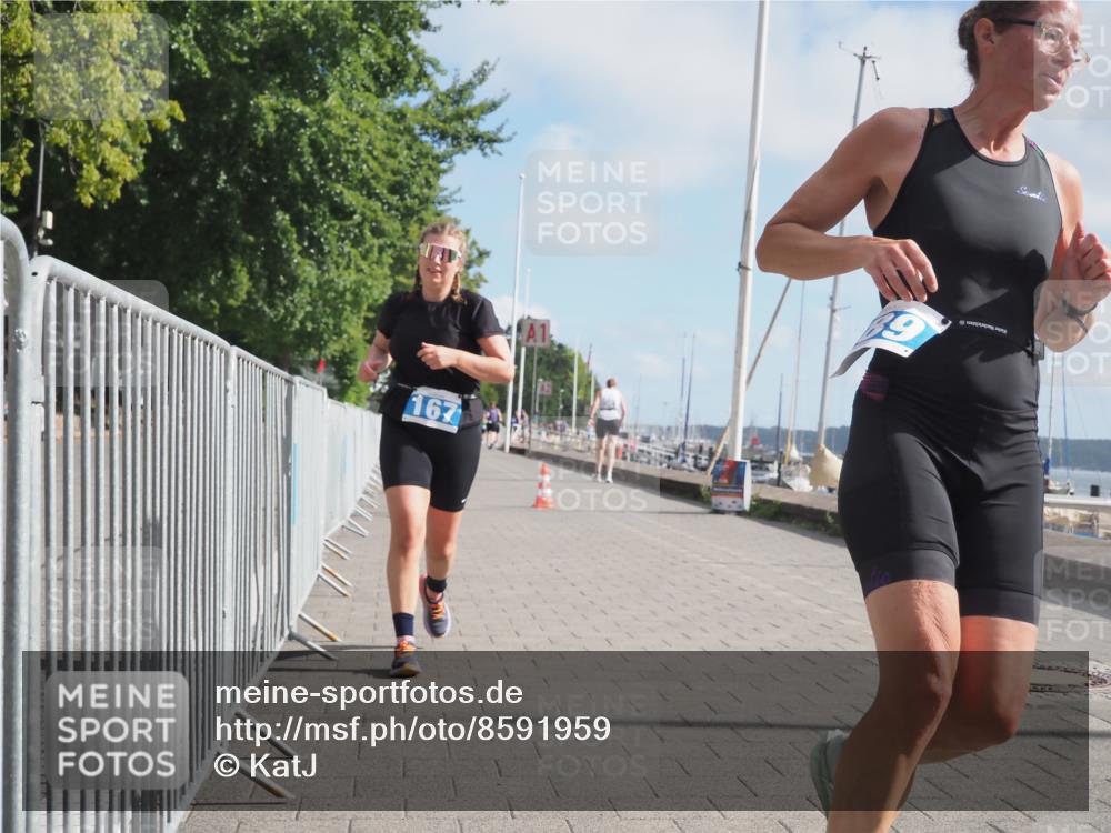 17.08.2025 - KN Förde Triathlon 2025 KatJ http://msf.ph/oto/8591959 17.08.2025 10:19:31 Laufen 167, 189, 205, 212 meine-sportfotos.de