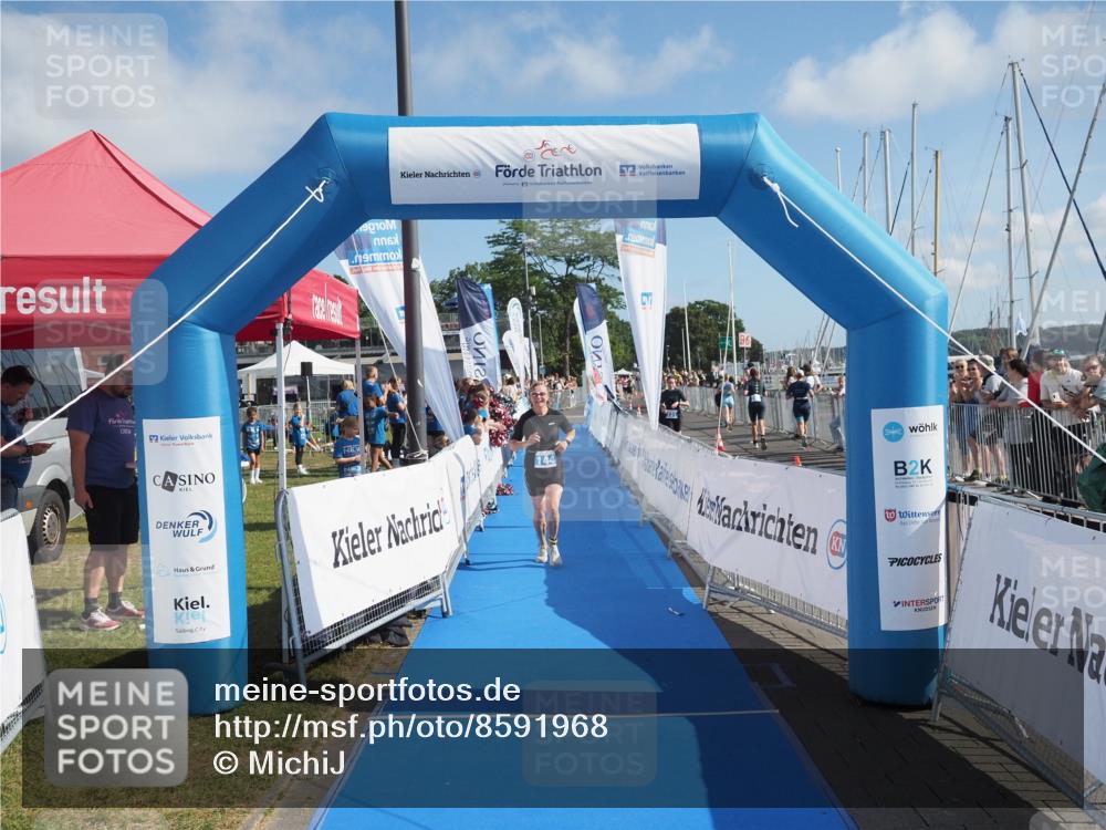 17.08.2025 - KN Förde Triathlon 2025 MichiJ http://msf.ph/oto/8591968 17.08.2025 10:34:30 Laufen 144, 158 meine-sportfotos.de