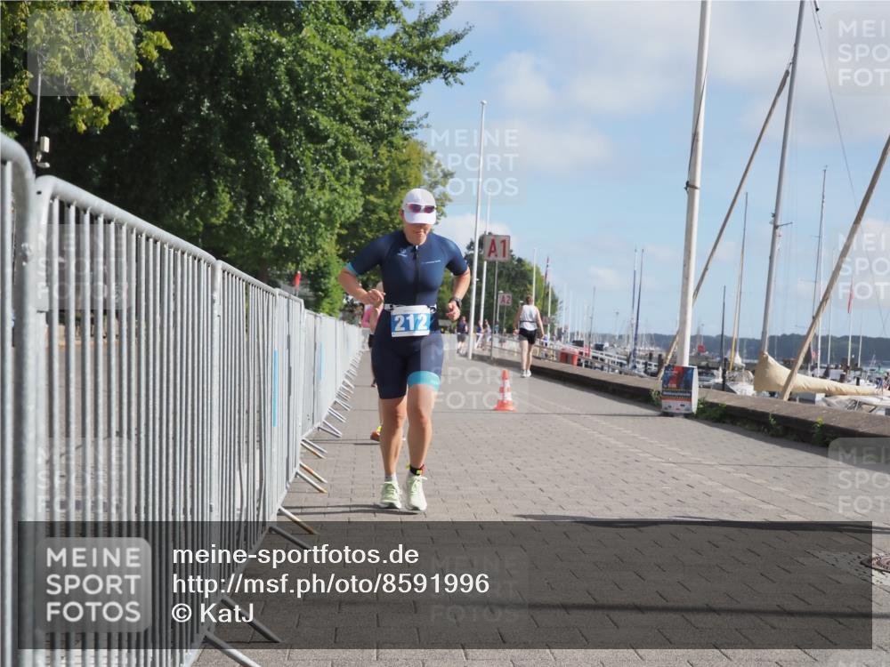 17.08.2025 - KN Förde Triathlon 2025 KatJ http://msf.ph/oto/8591996 17.08.2025 10:19:34 Laufen 167, 205, 212 meine-sportfotos.de