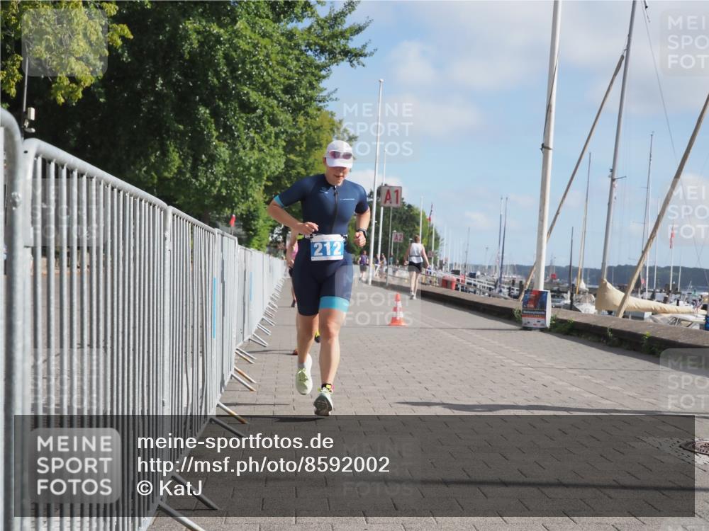 17.08.2025 - KN Förde Triathlon 2025 KatJ http://msf.ph/oto/8592002 17.08.2025 10:19:35 Laufen 167, 205, 212, 243 meine-sportfotos.de