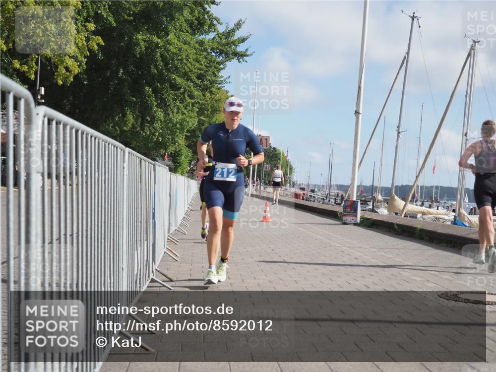 17.08.2025 - KN Förde Triathlon 2025 KatJ http://msf.ph/oto/8592012 17.08.2025 10:19:35 Laufen 167, 205, 212, 243 meine-sportfotos.de