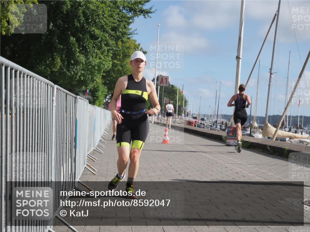 17.08.2025 - KN Förde Triathlon 2025 KatJ http://msf.ph/oto/8592047 17.08.2025 10:19:37 Laufen 205, 212, 243 meine-sportfotos.de