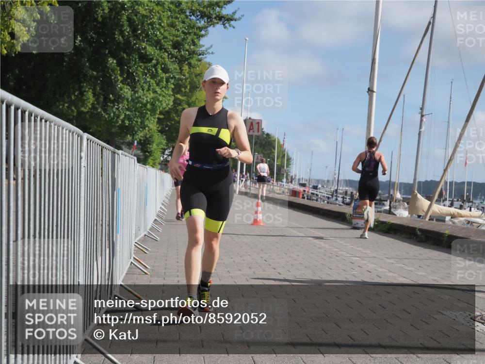 17.08.2025 - KN Förde Triathlon 2025 KatJ http://msf.ph/oto/8592052 17.08.2025 10:19:37 Laufen 205, 212, 243 meine-sportfotos.de