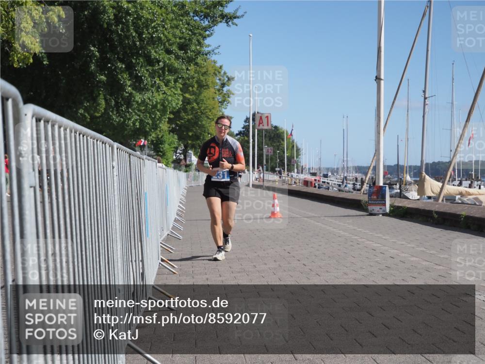 17.08.2025 - KN Förde Triathlon 2025 KatJ http://msf.ph/oto/8592077 17.08.2025 10:58:17 Laufen 231 meine-sportfotos.de