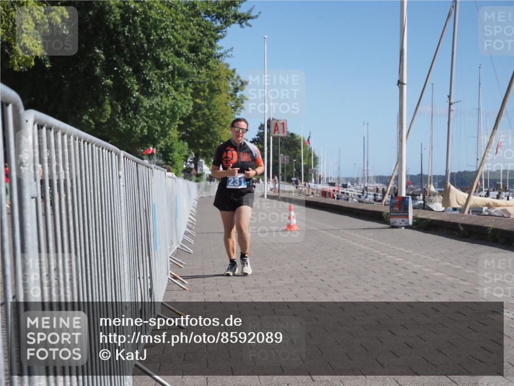 17.08.2025 - KN Förde Triathlon 2025 KatJ http://msf.ph/oto/8592089 17.08.2025 10:58:17 Laufen 231 meine-sportfotos.de