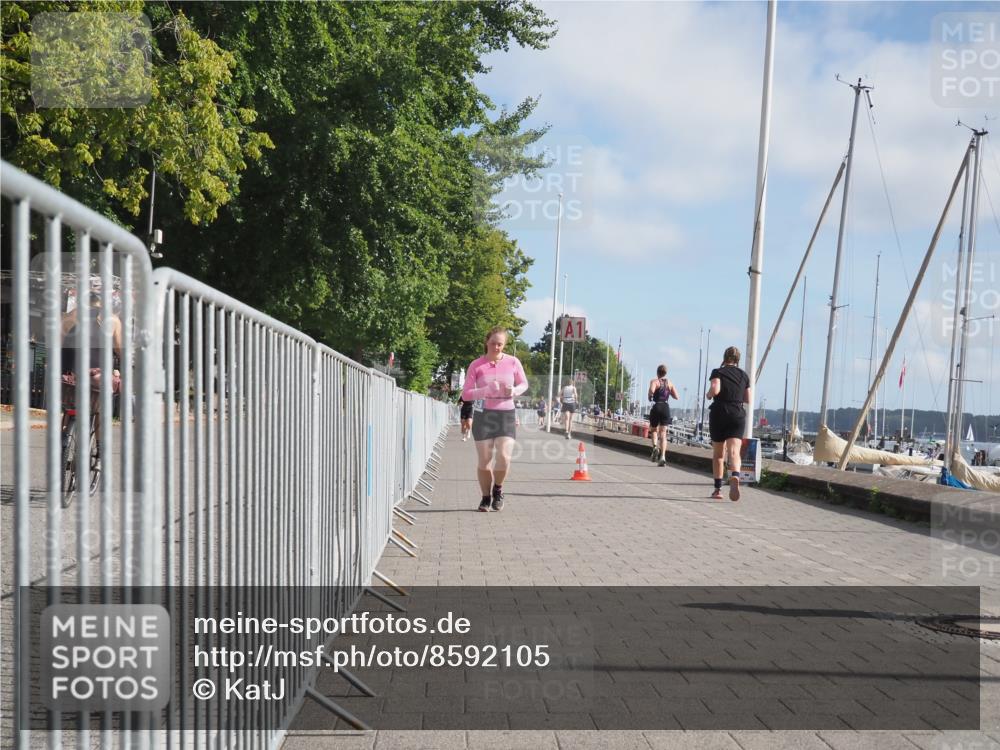 17.08.2025 - KN Förde Triathlon 2025 KatJ http://msf.ph/oto/8592105 17.08.2025 10:19:40 Laufen 205, 243 meine-sportfotos.de
