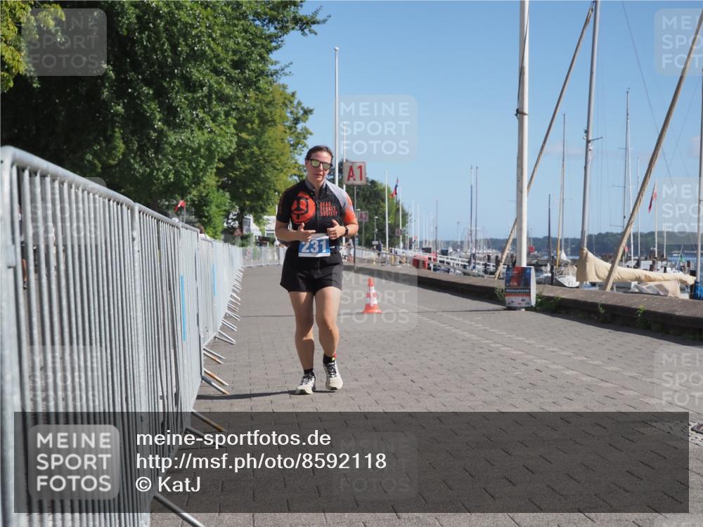 17.08.2025 - KN Förde Triathlon 2025 KatJ http://msf.ph/oto/8592118 17.08.2025 10:58:18 Laufen 231 meine-sportfotos.de