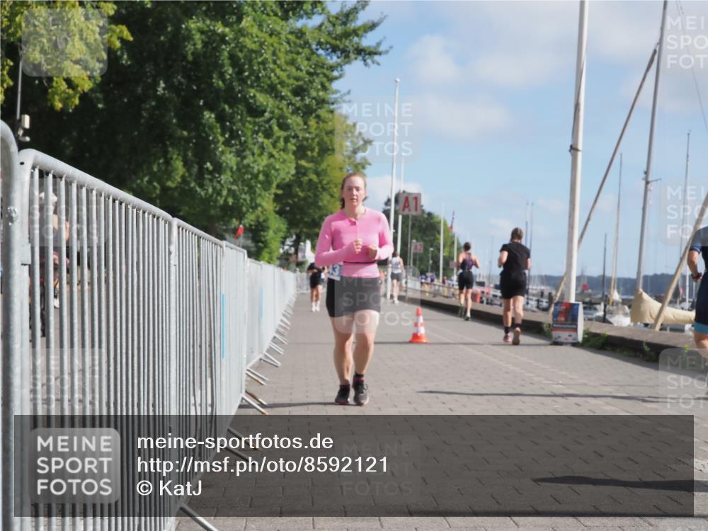 17.08.2025 - KN Förde Triathlon 2025 KatJ http://msf.ph/oto/8592121 17.08.2025 10:19:42 Laufen 243 meine-sportfotos.de