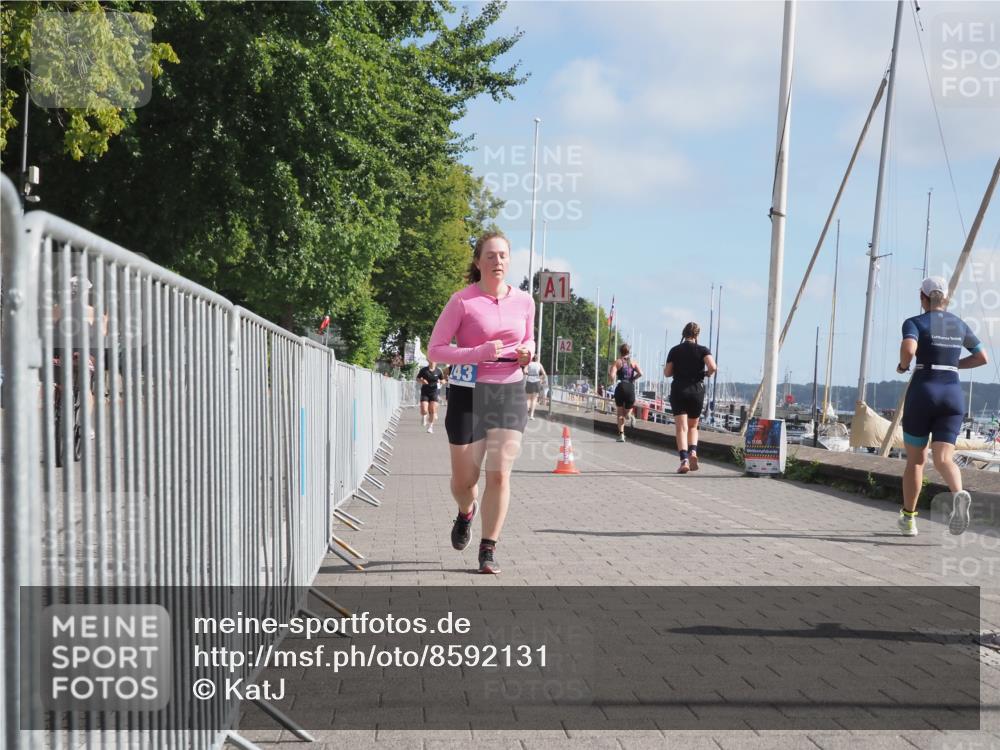 17.08.2025 - KN Förde Triathlon 2025 KatJ http://msf.ph/oto/8592131 17.08.2025 10:19:42 Laufen 243 meine-sportfotos.de