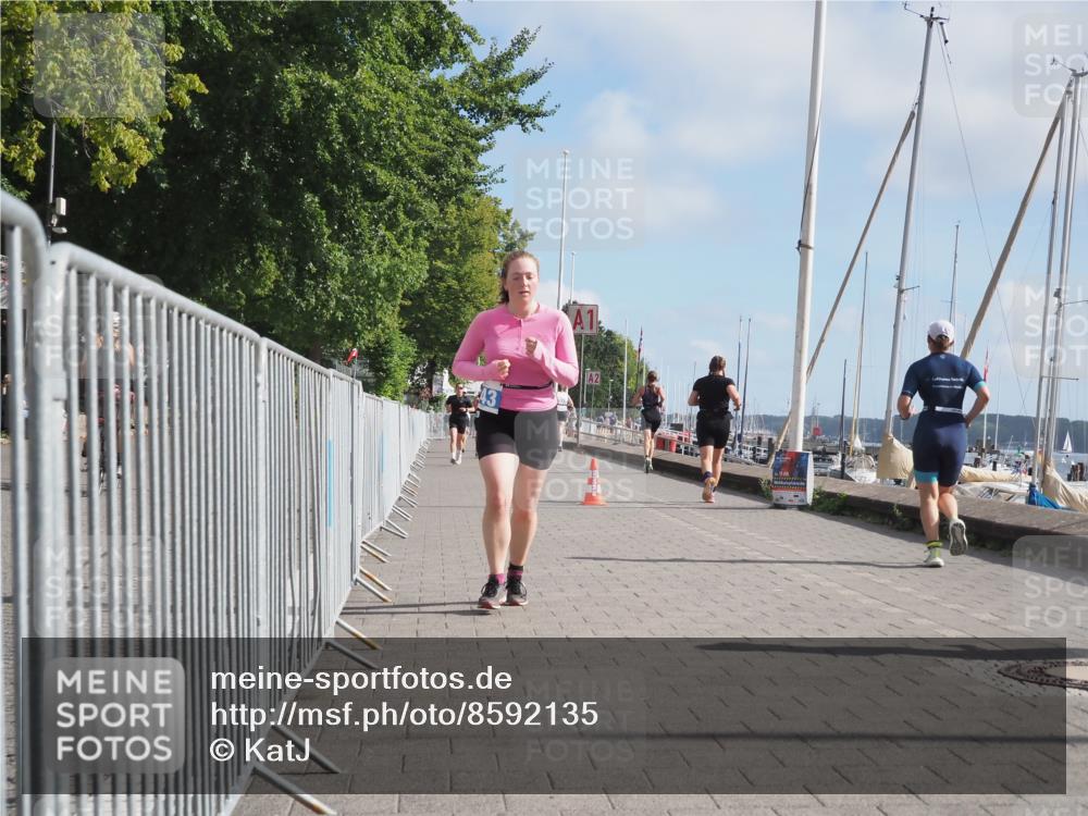 17.08.2025 - KN Förde Triathlon 2025 KatJ http://msf.ph/oto/8592135 17.08.2025 10:19:42 Laufen 243 meine-sportfotos.de