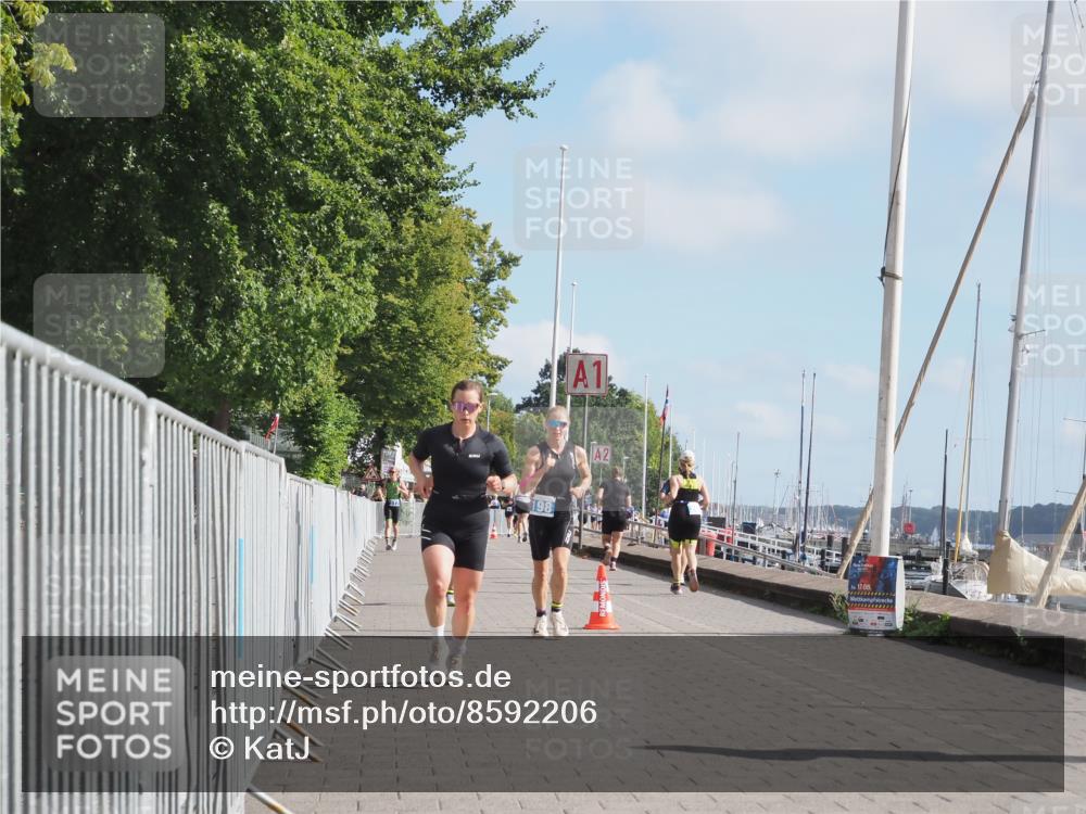 17.08.2025 - KN Förde Triathlon 2025 KatJ http://msf.ph/oto/8592206 17.08.2025 10:19:49 Laufen 198, 201, 228 meine-sportfotos.de