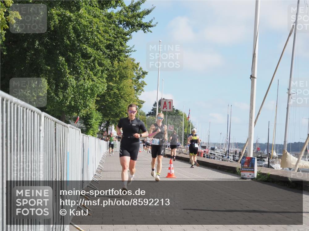 17.08.2025 - KN Förde Triathlon 2025 KatJ http://msf.ph/oto/8592213 17.08.2025 10:19:50 Laufen 198, 201, 228 meine-sportfotos.de