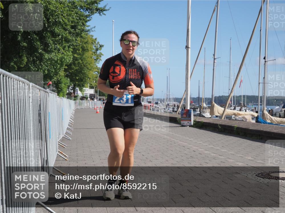 17.08.2025 - KN Förde Triathlon 2025 KatJ http://msf.ph/oto/8592215 17.08.2025 10:58:20 Laufen 231 meine-sportfotos.de