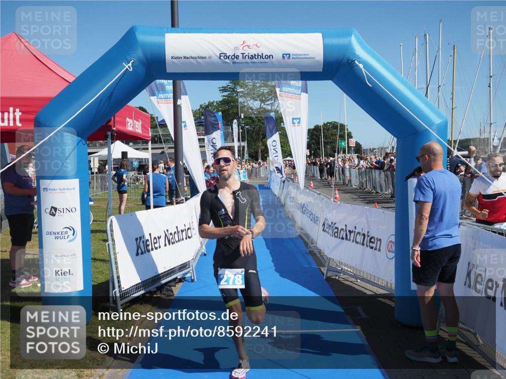 17.08.2025 - KN Förde Triathlon 2025 MichiJ http://msf.ph/oto/8592241 17.08.2025 11:56:16 Laufen 278 meine-sportfotos.de