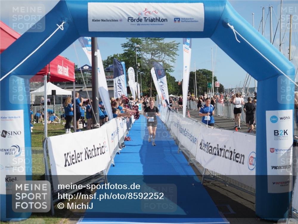 17.08.2025 - KN Förde Triathlon 2025 MichiJ http://msf.ph/oto/8592252 17.08.2025 10:35:06 Laufen 241 meine-sportfotos.de