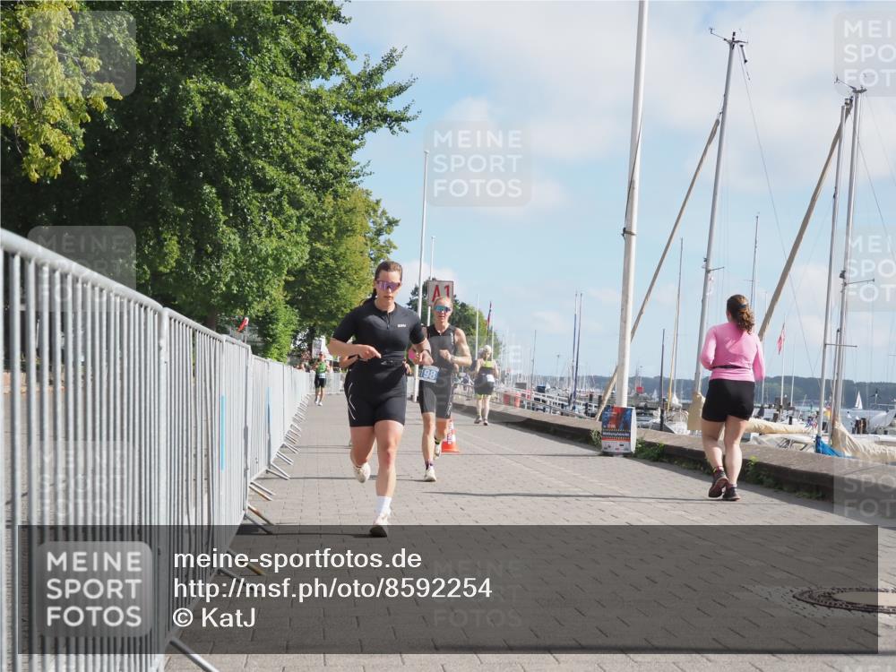17.08.2025 - KN Förde Triathlon 2025 KatJ http://msf.ph/oto/8592254 17.08.2025 10:19:51 Laufen 198, 201, 228 meine-sportfotos.de